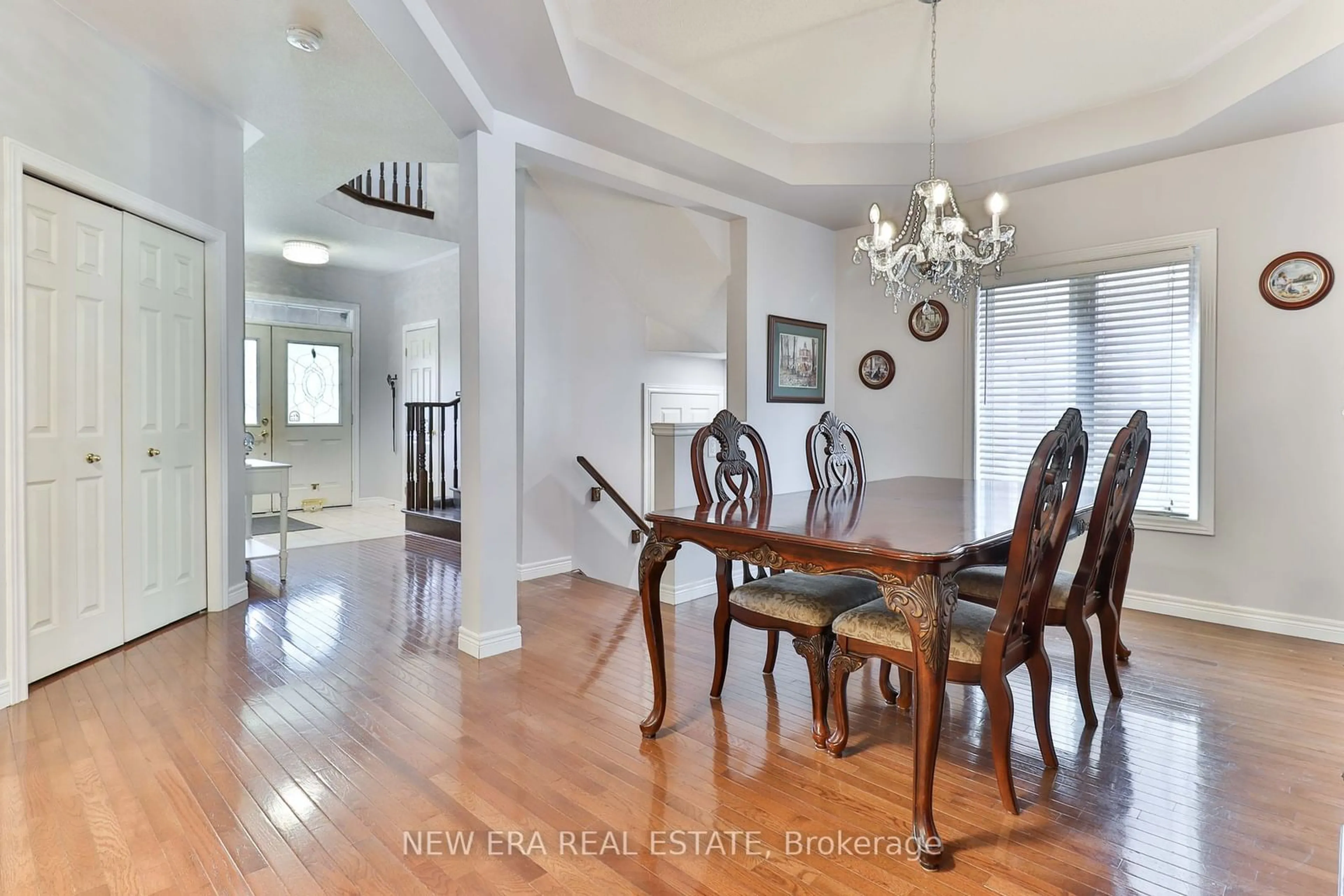 Dining room, wood floors, cottage for 2385 Sequoia Way, Oakville Ontario L6M 4V5