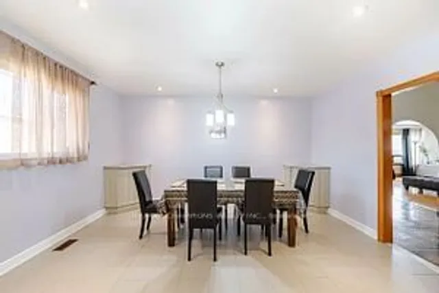 Additional property image - 10 Larchmere Ave