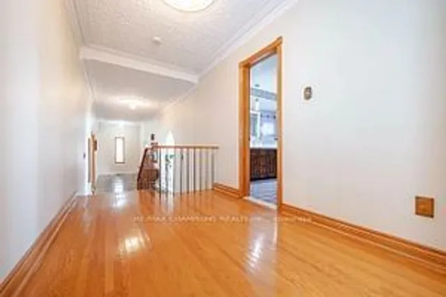 Additional property image - 10 Larchmere Ave