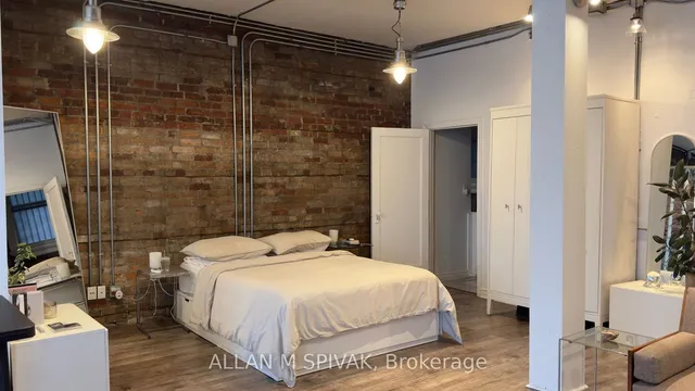 Additional property image - 1505 Dupont St