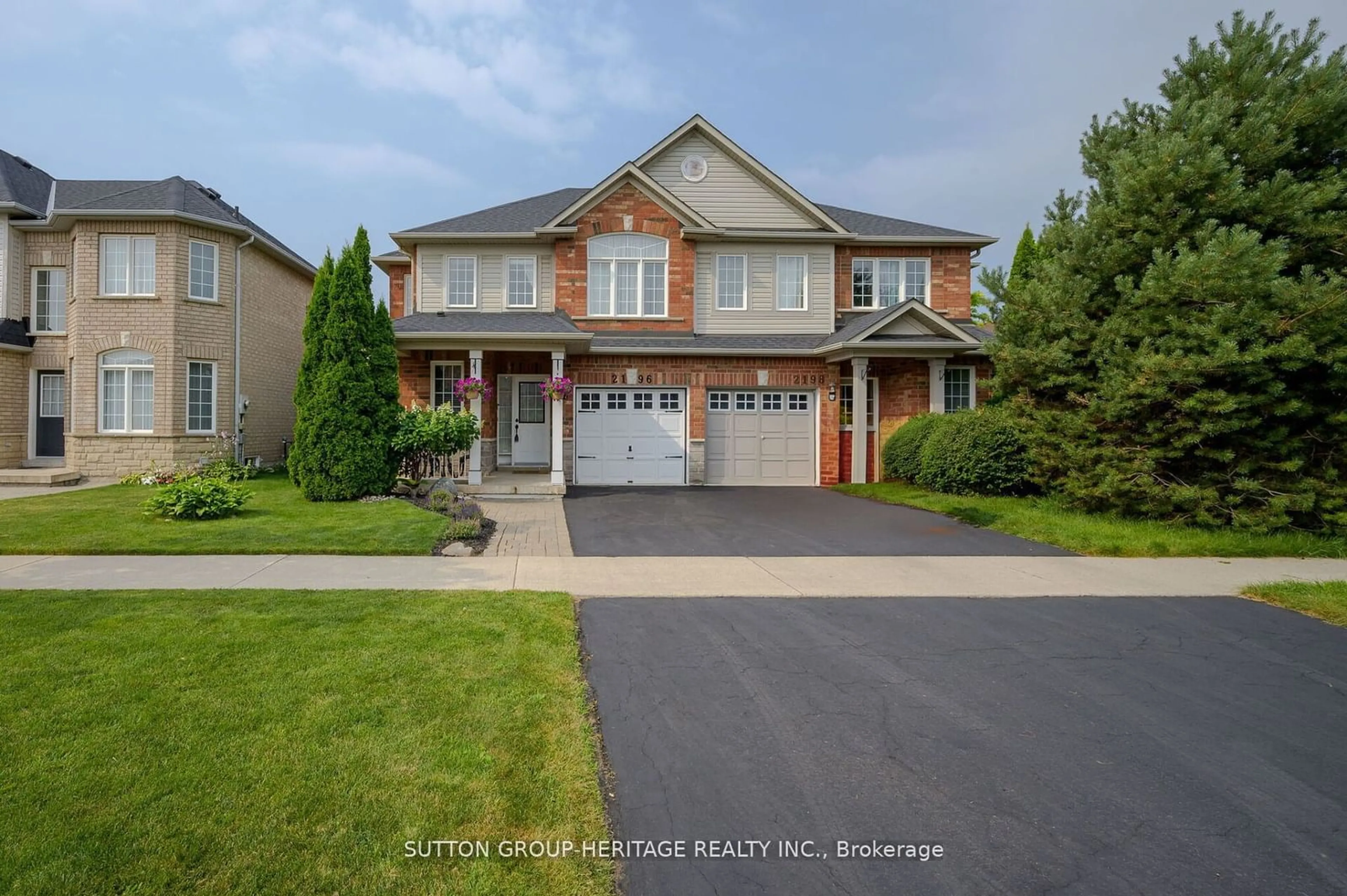 Frontside or backside of a home, the street view for 2196 Sutton Dr, Burlington Ontario L7L 7K2