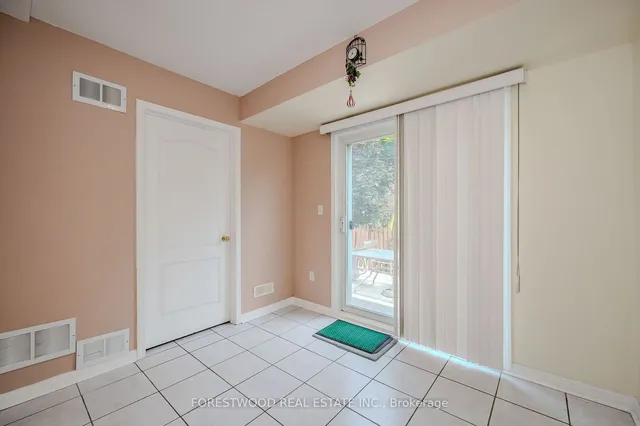 Additional property image - 80 Acorn Pl Unit 211
