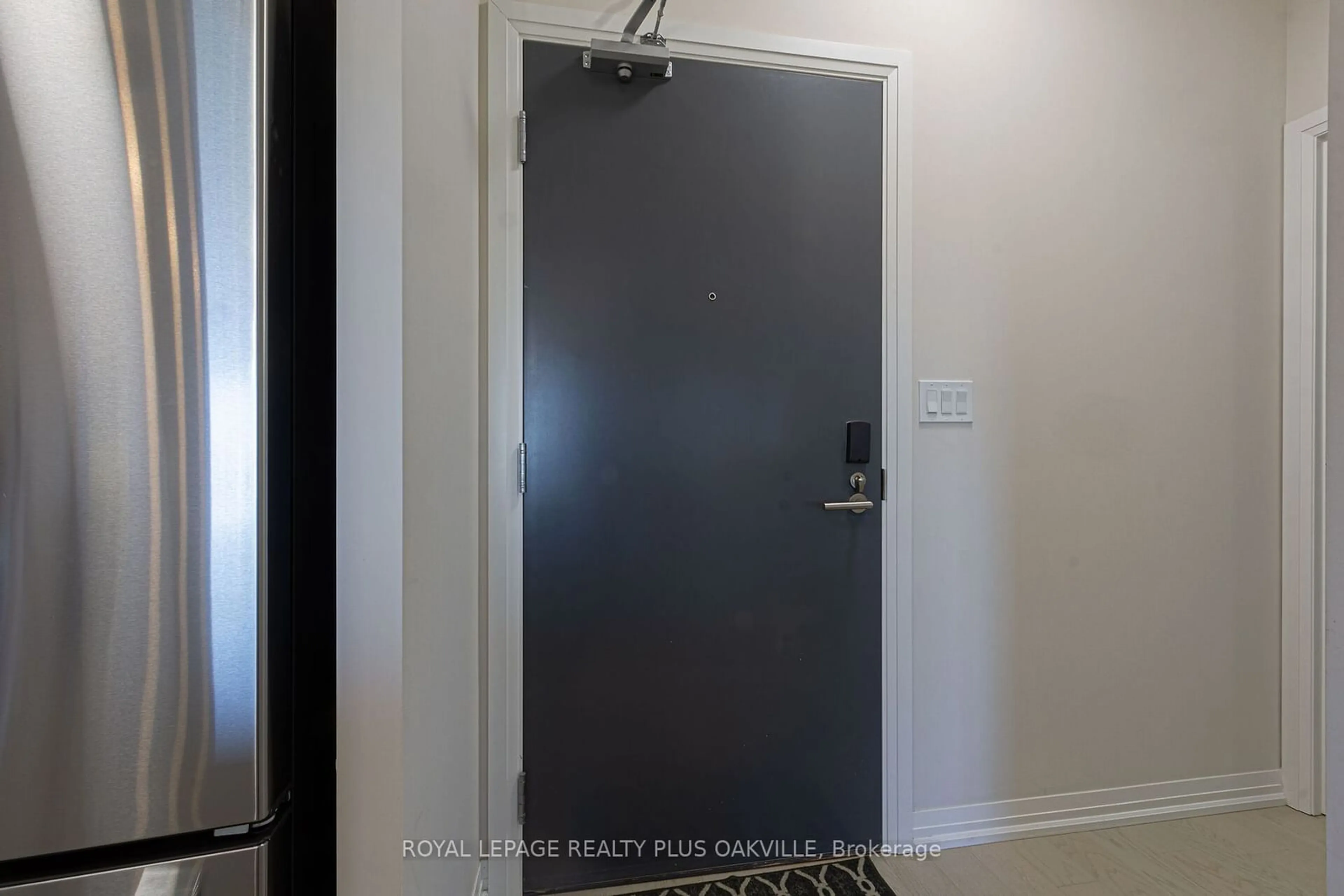 Indoor entryway, not visible floor for 3265 Carding Mill Tr #302, Oakville Ontario L6M 0W6