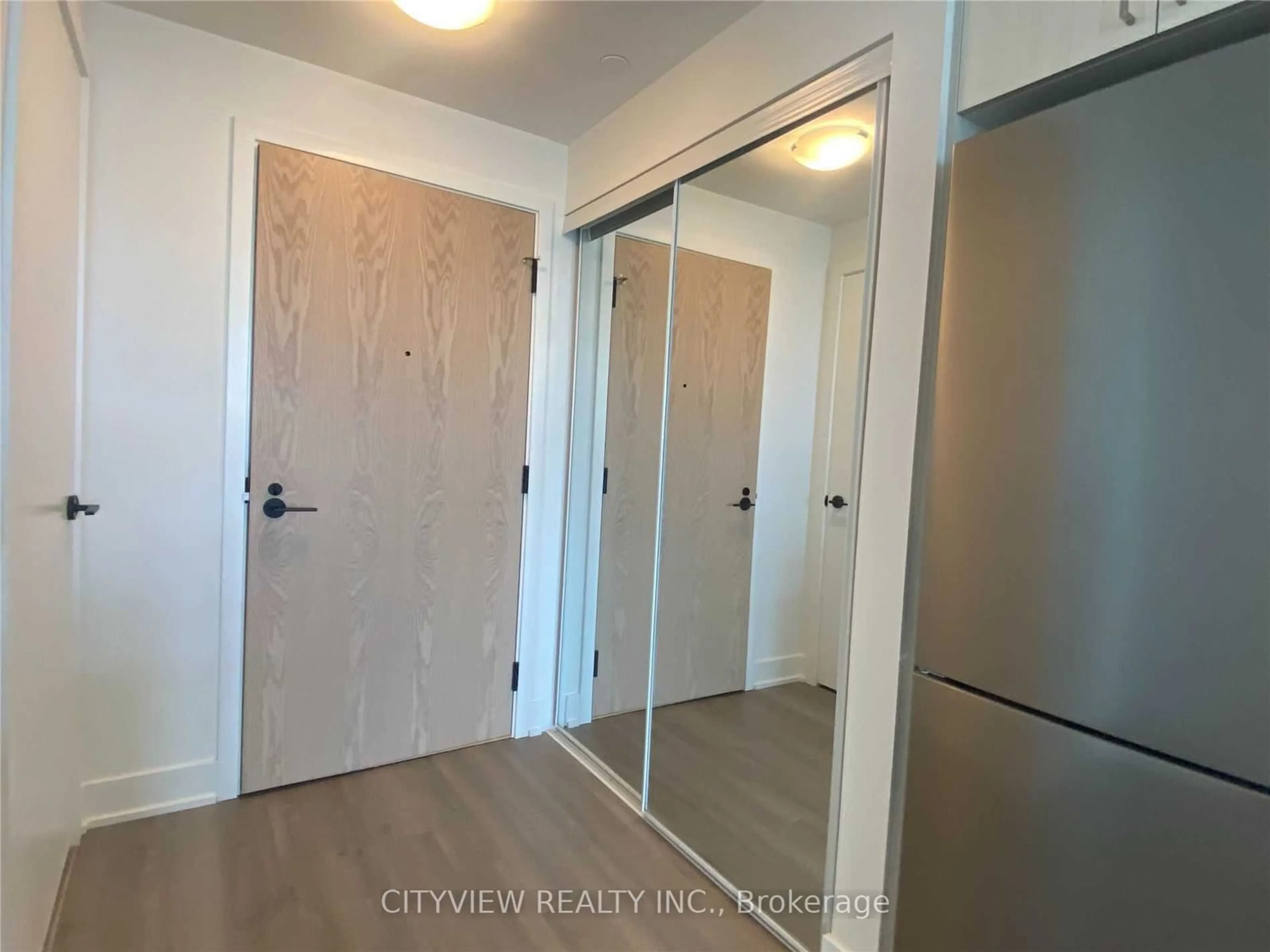 Indoor entryway, not visible floor for 50 George Butchart Dr #925, Toronto Ontario M3K 0C9