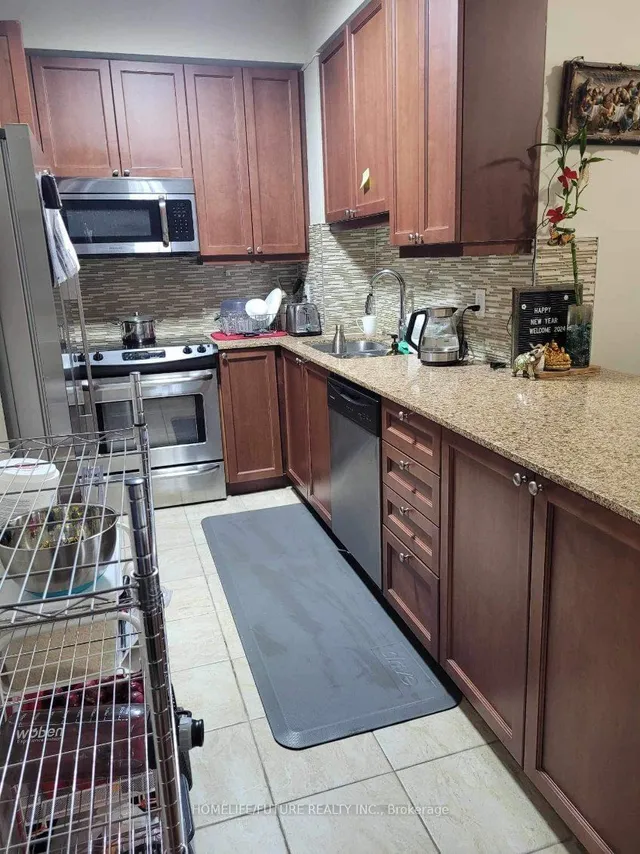 Additional property image - 25 Fontenay Crt Unit 905