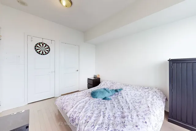 Additional property image - 50 Absolute Ave Unit 3801