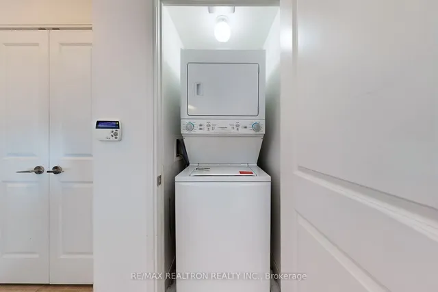 Additional property image - 50 Absolute Ave Unit 3801