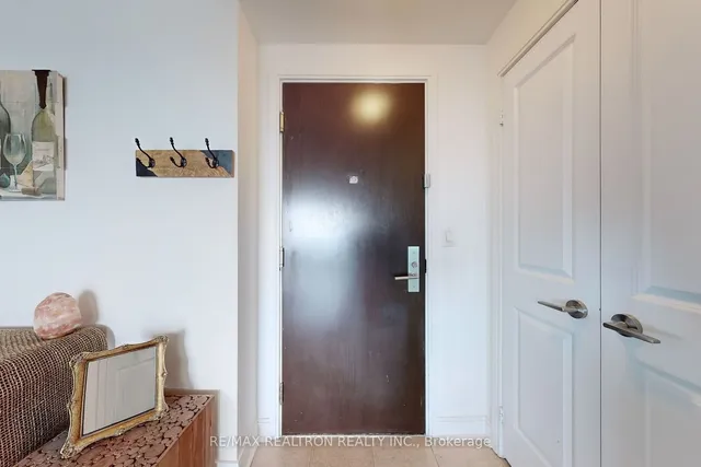 Additional property image - 50 Absolute Ave Unit 3801