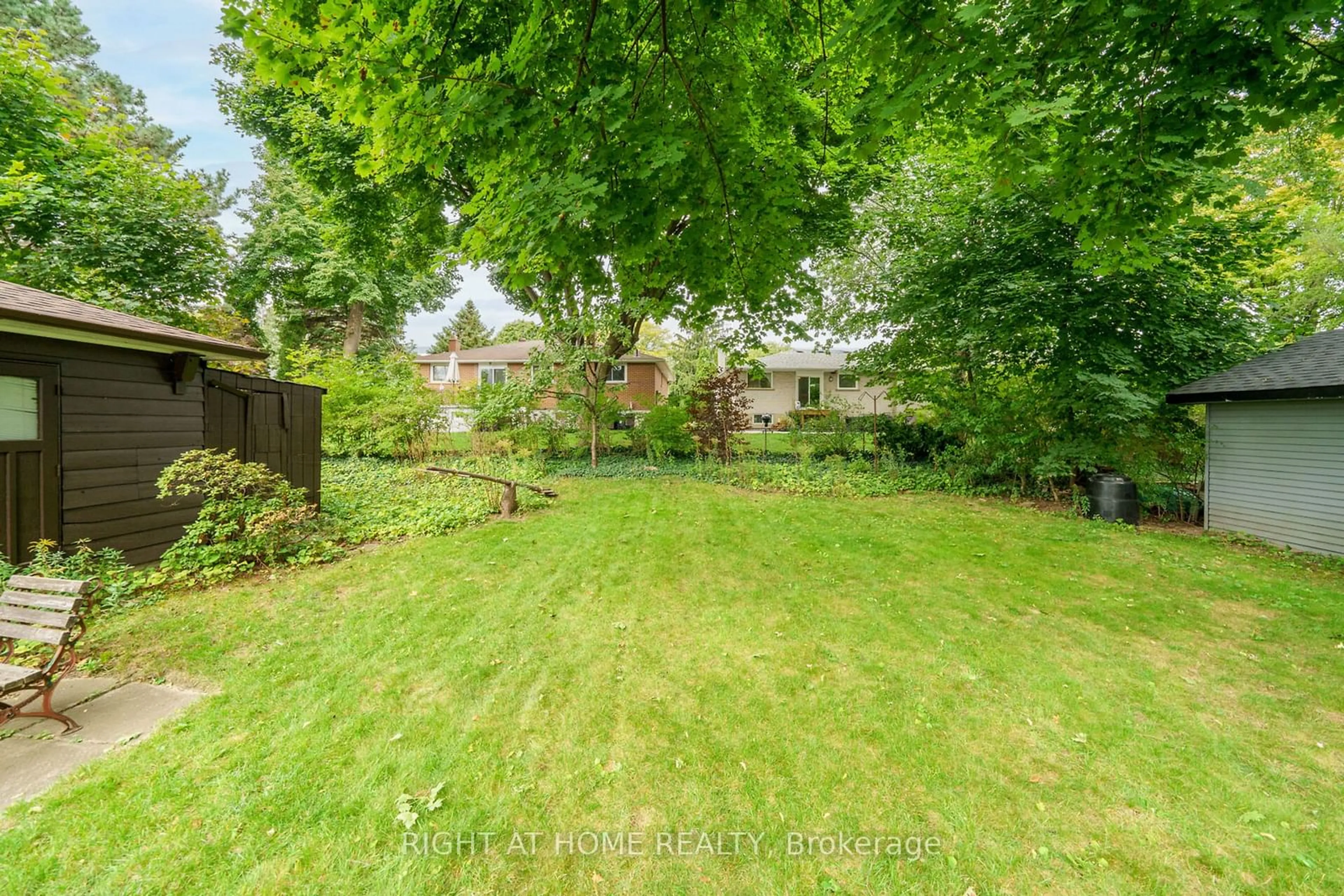 Patio, the fenced backyard for 1807 Christopher Rd, Mississauga Ontario L5J 2K7