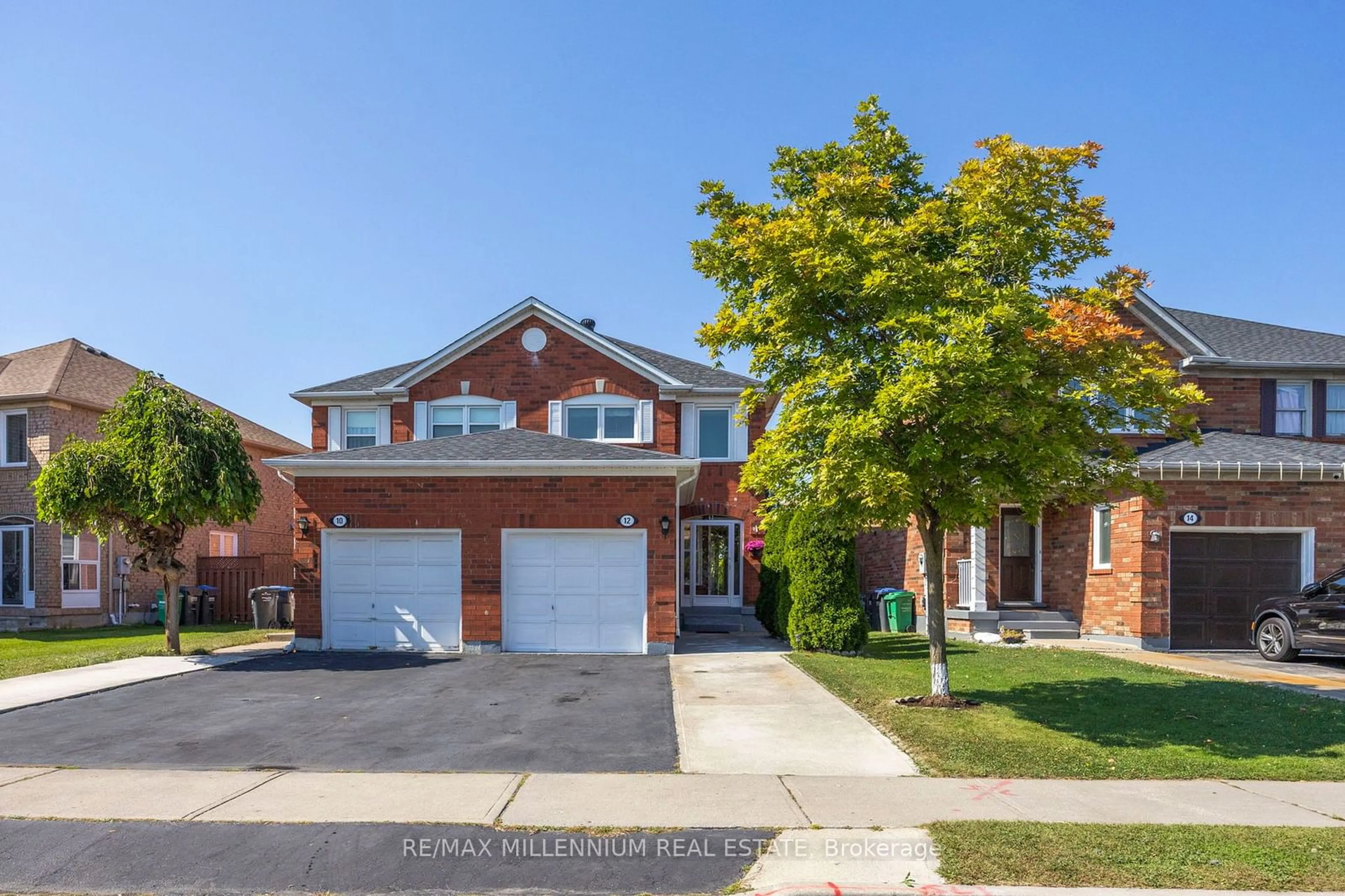 Home with brick exterior material for 12 Mount Fuji Cres, Brampton Ontario L6R 2L3