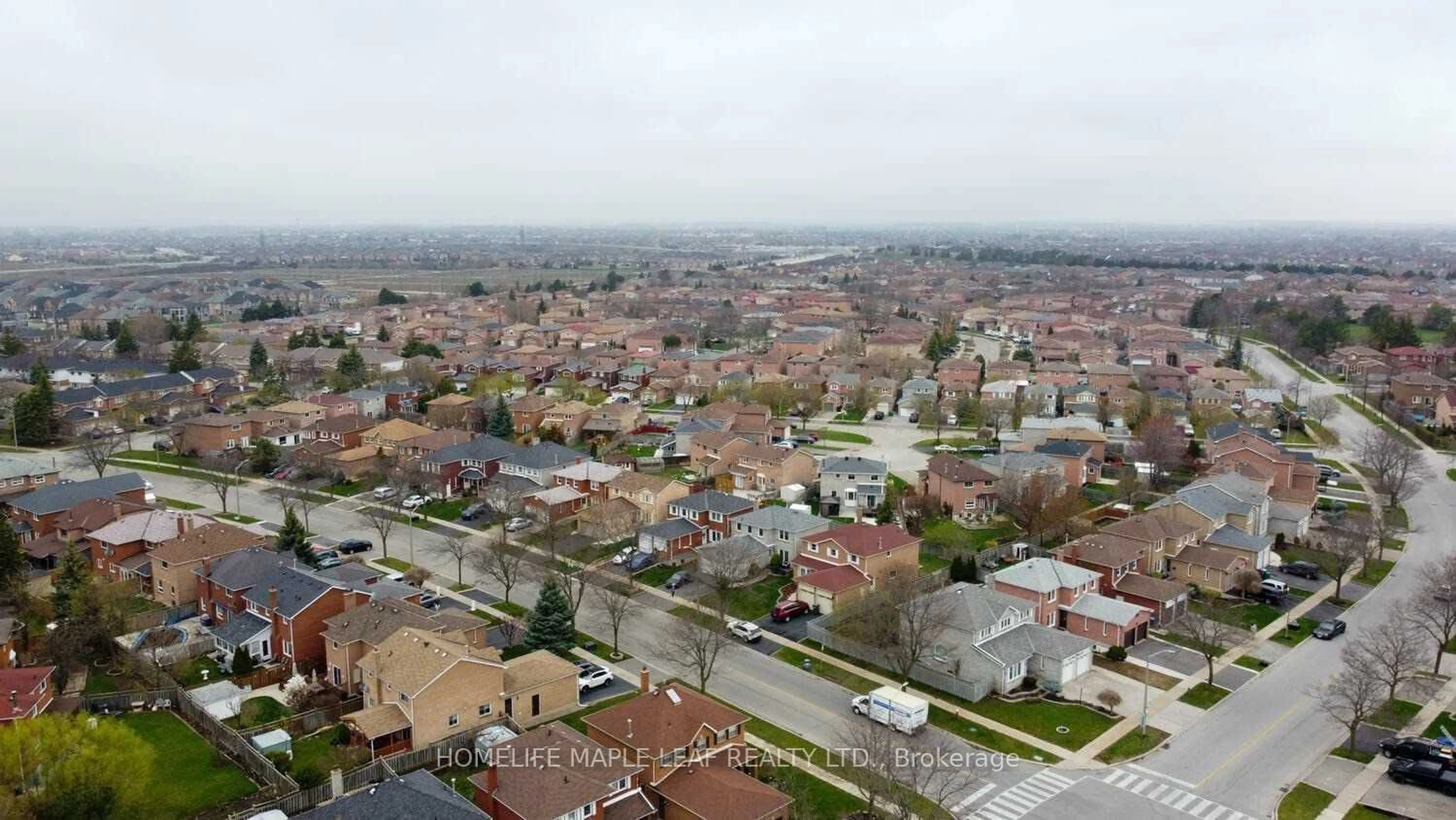 A pic from exterior of the house or condo, the street view for 109 MAJOR WM. SHARPE Dr, Brampton Ontario L6X 4A6