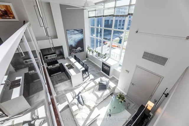 Additional property image - 300 Manitoba St Unit 210