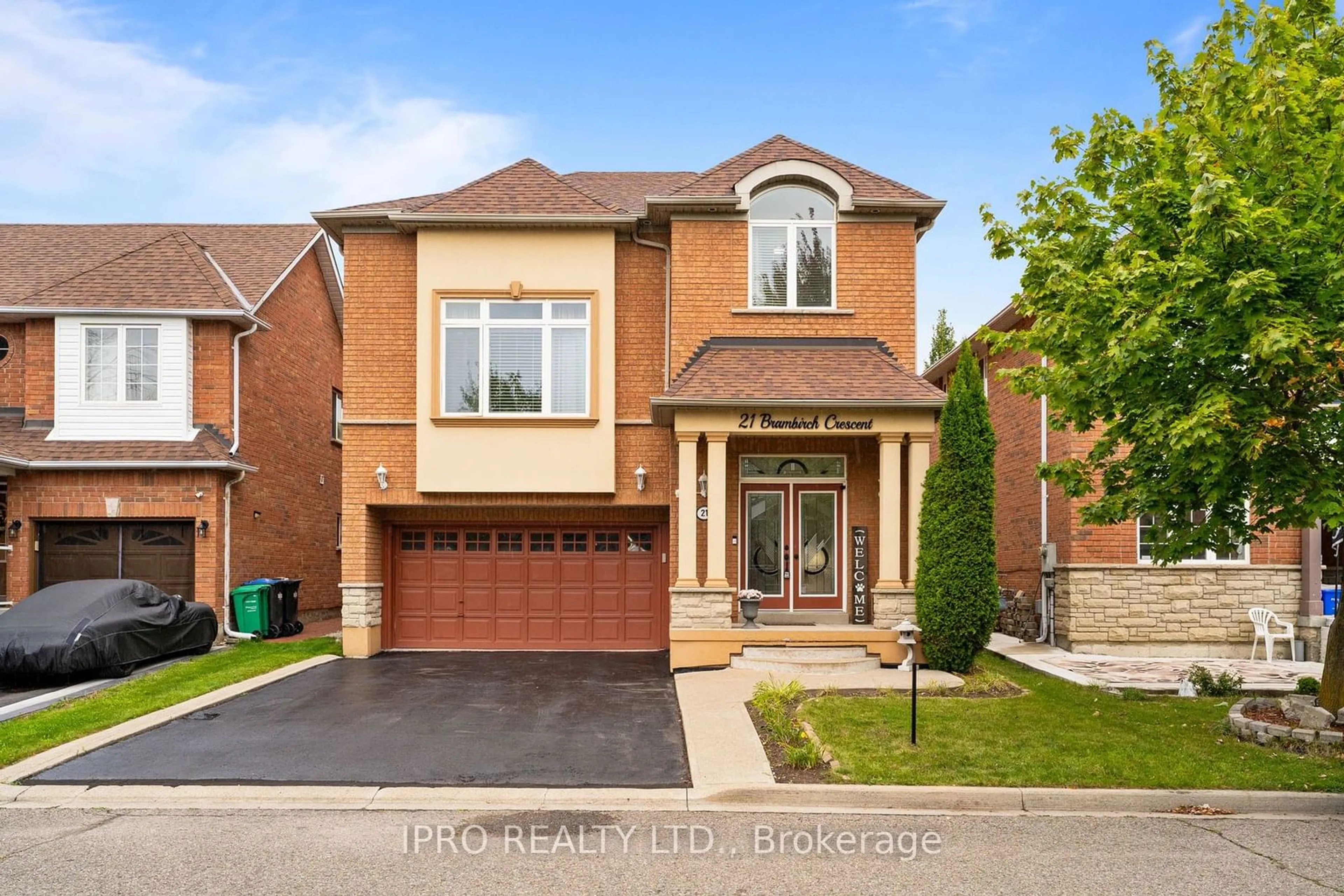 Home with brick exterior material for 21 Brambirch Cres, Brampton Ontario L7A 1V1