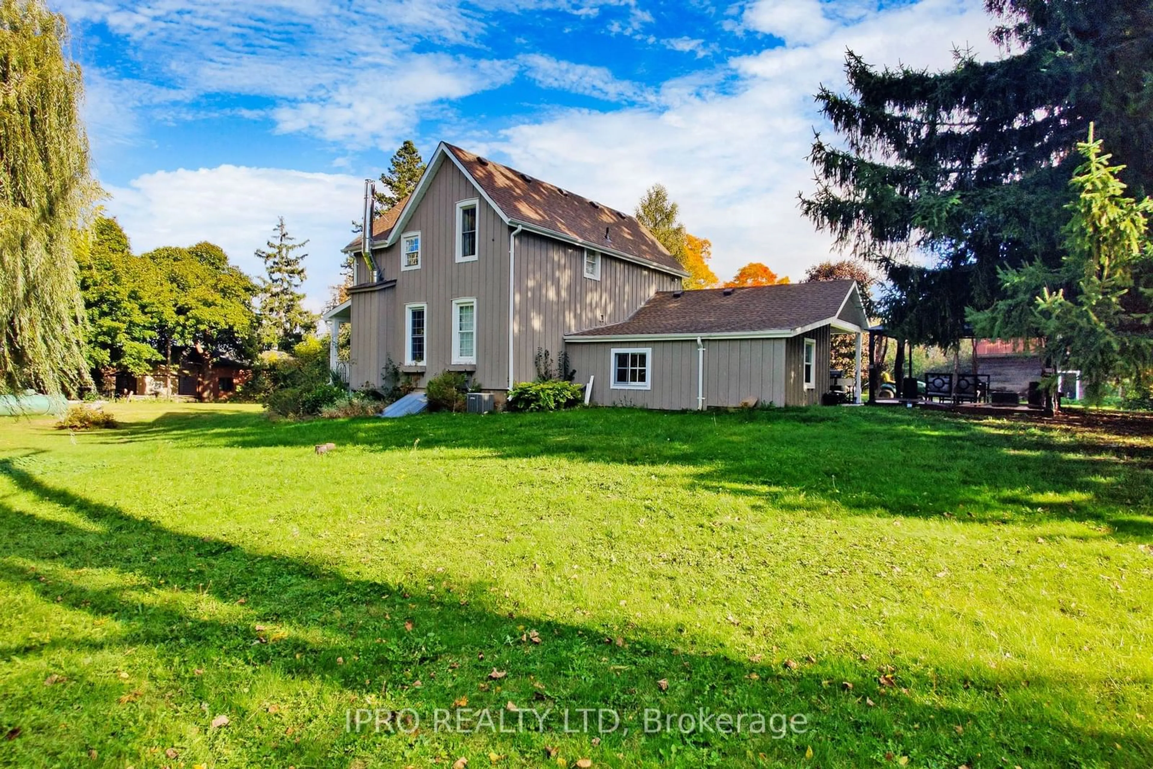 A pic from exterior of the house or condo, the fenced backyard for 10948 Winston Churchill Blvd, Halton Hills Ontario L7G 4S7