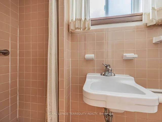 Additional property image - 7 Everglades Dr