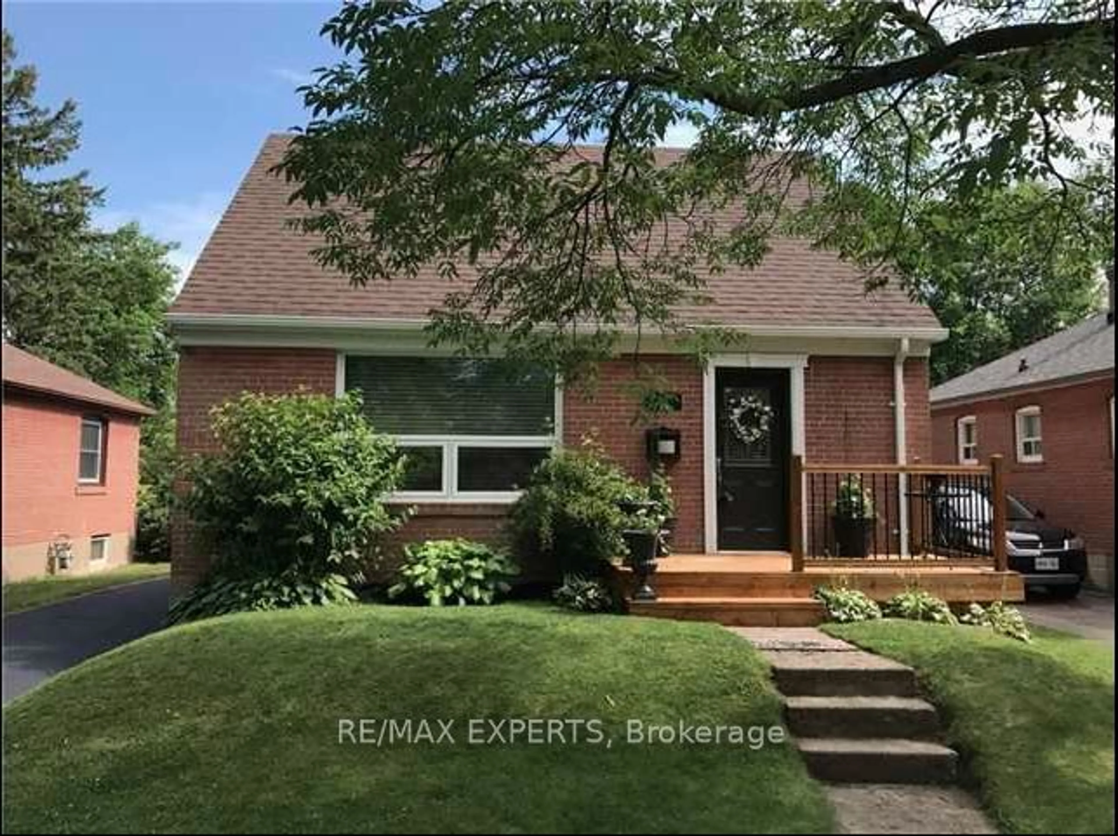 Home with brick exterior material for 27 Mitcham Dr, Toronto Ontario M8W 2J6