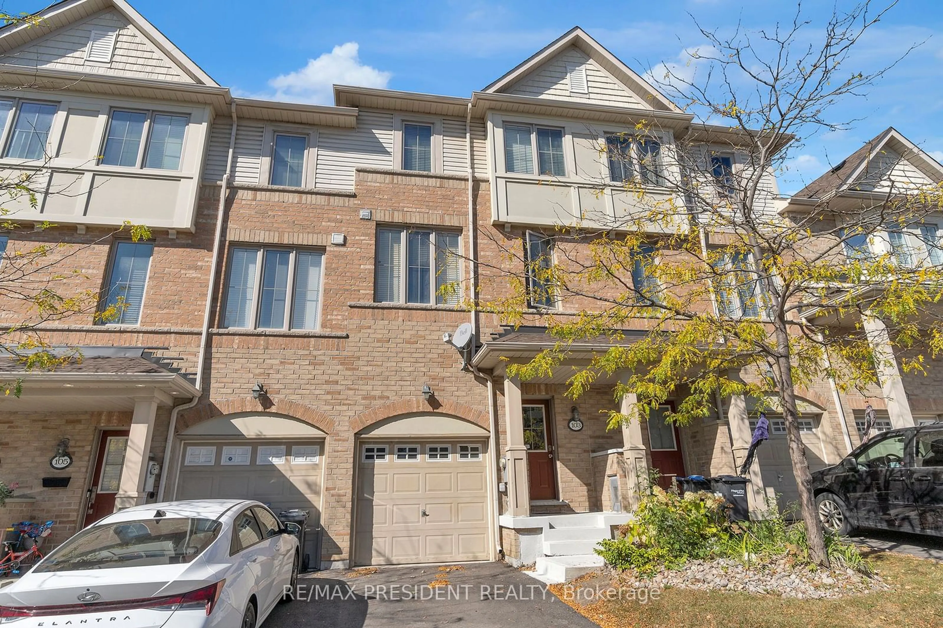 A pic from exterior of the house or condo, the street view for 103 Cedar Lake Cres, Brampton Ontario L6Y 0R1