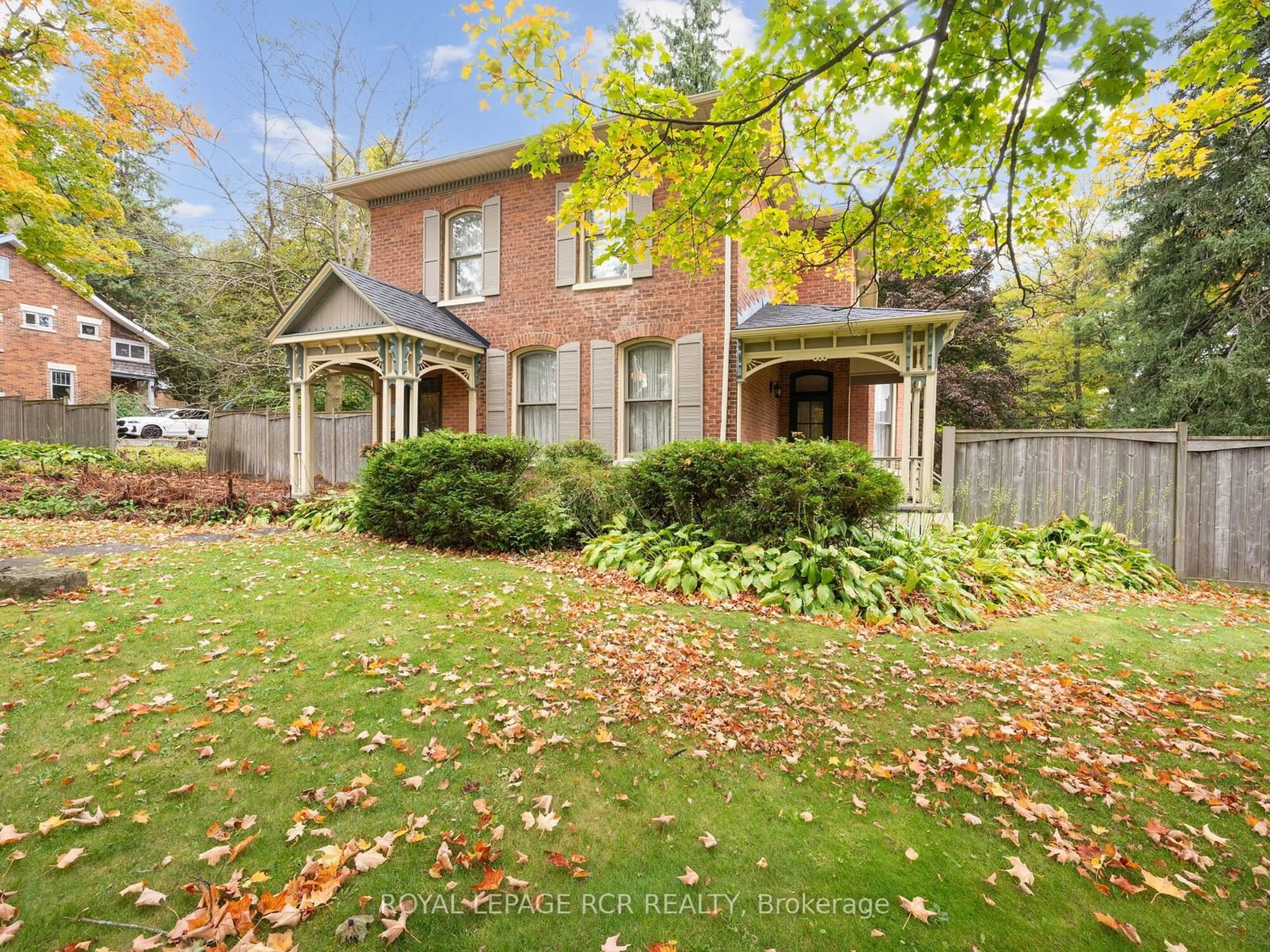 Frontside or backside of a home, cottage for 11 Third Ave, Orangeville Ontario L9W 1G8