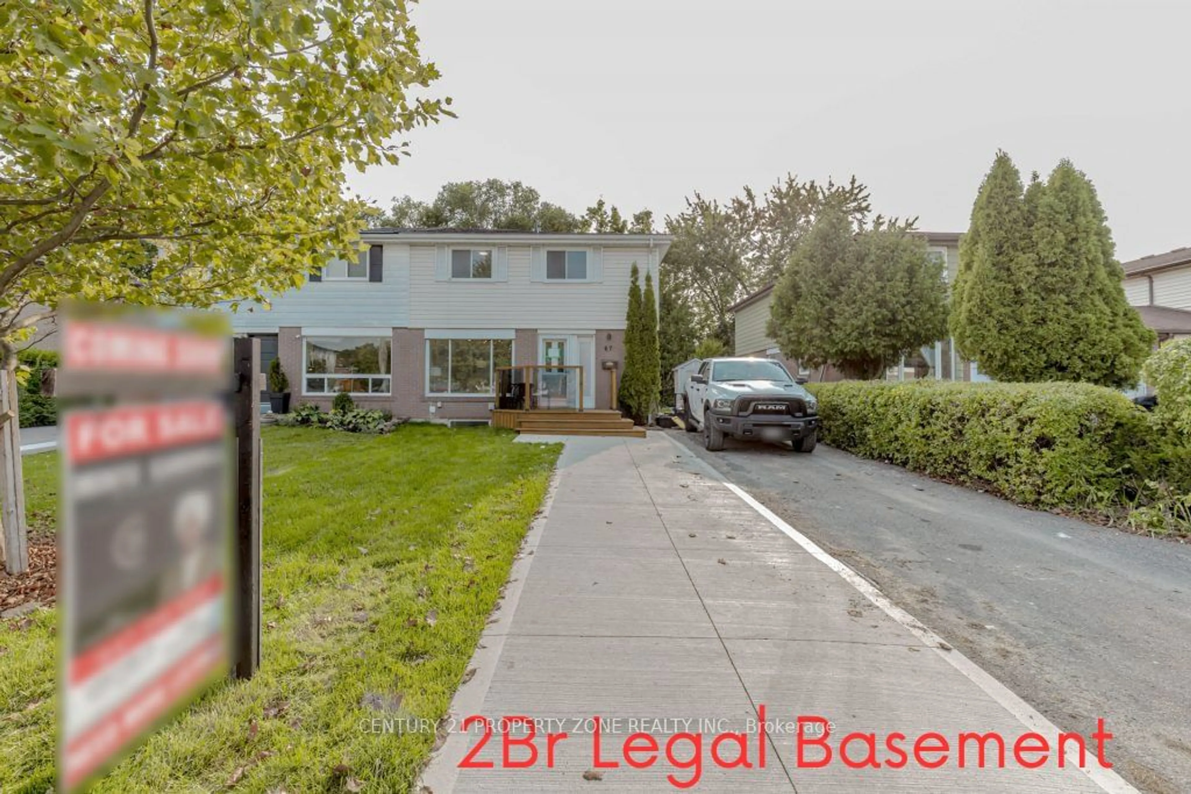 Frontside or backside of a home, the street view for 67 Cloverdale Dr, Brampton Ontario L6T 2T5