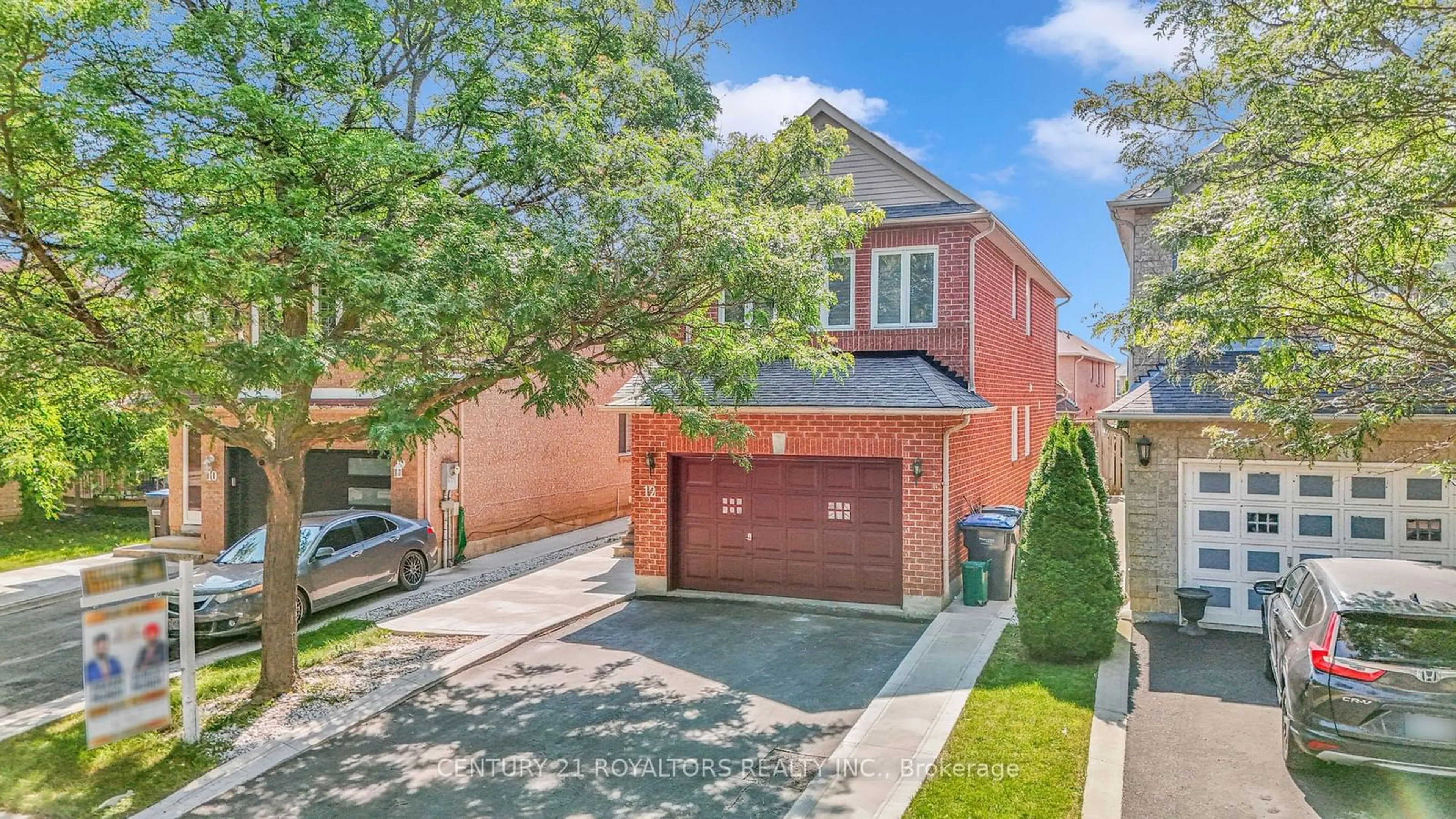 A pic from exterior of the house or condo, the street view for 12 Cedarwood Cres, Brampton Ontario L6X 4K1