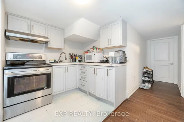 Additional property image - 1 Battersea Cres