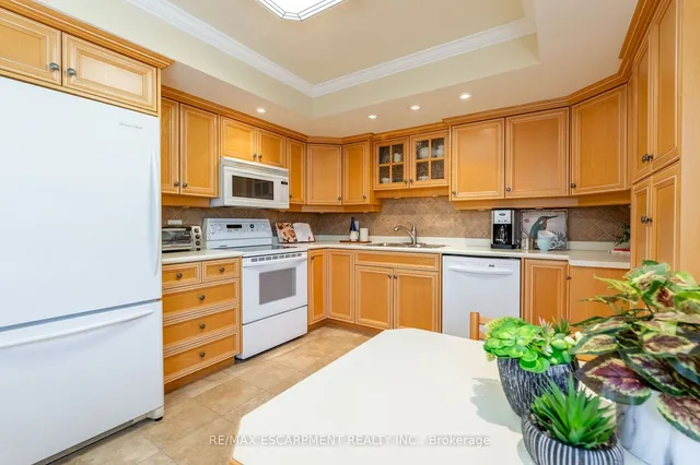 Additional property image - 1201 NORTHSHORE Blvd Unit 406