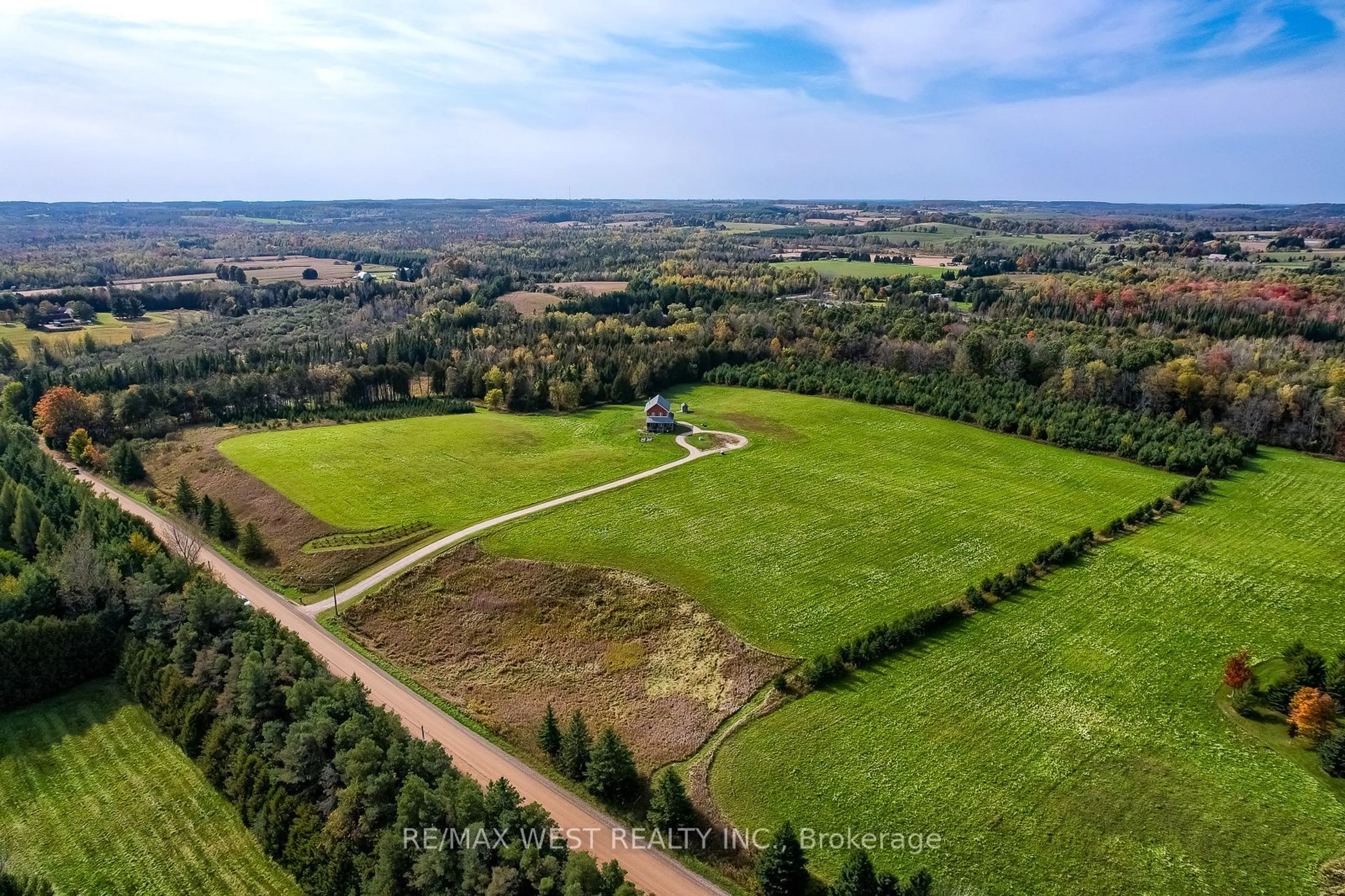 A pic from outside/outdoor area/front of a property/back of a property/a pic from drone, forest/trees view for 640 Highpoint Sdrd, Caledon Ontario L7K 0H7