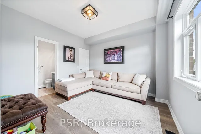Additional property image - 5056 New St Unit 15