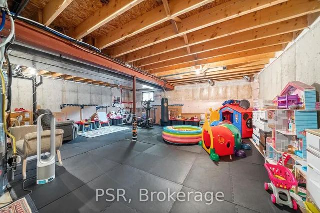 Additional property image - 5056 New St Unit 15