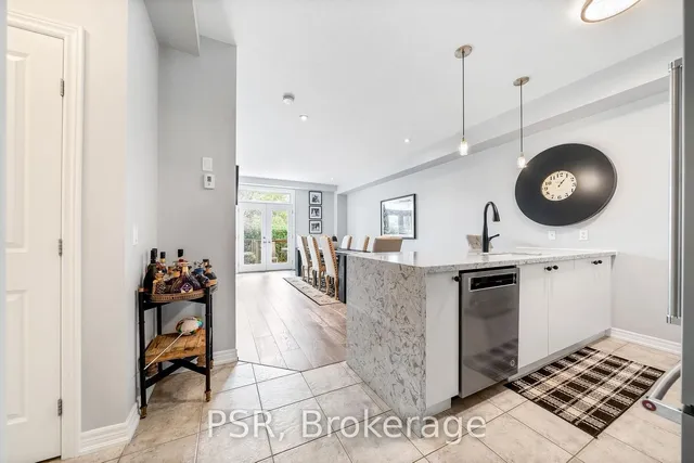 Additional property image - 5056 New St Unit 15