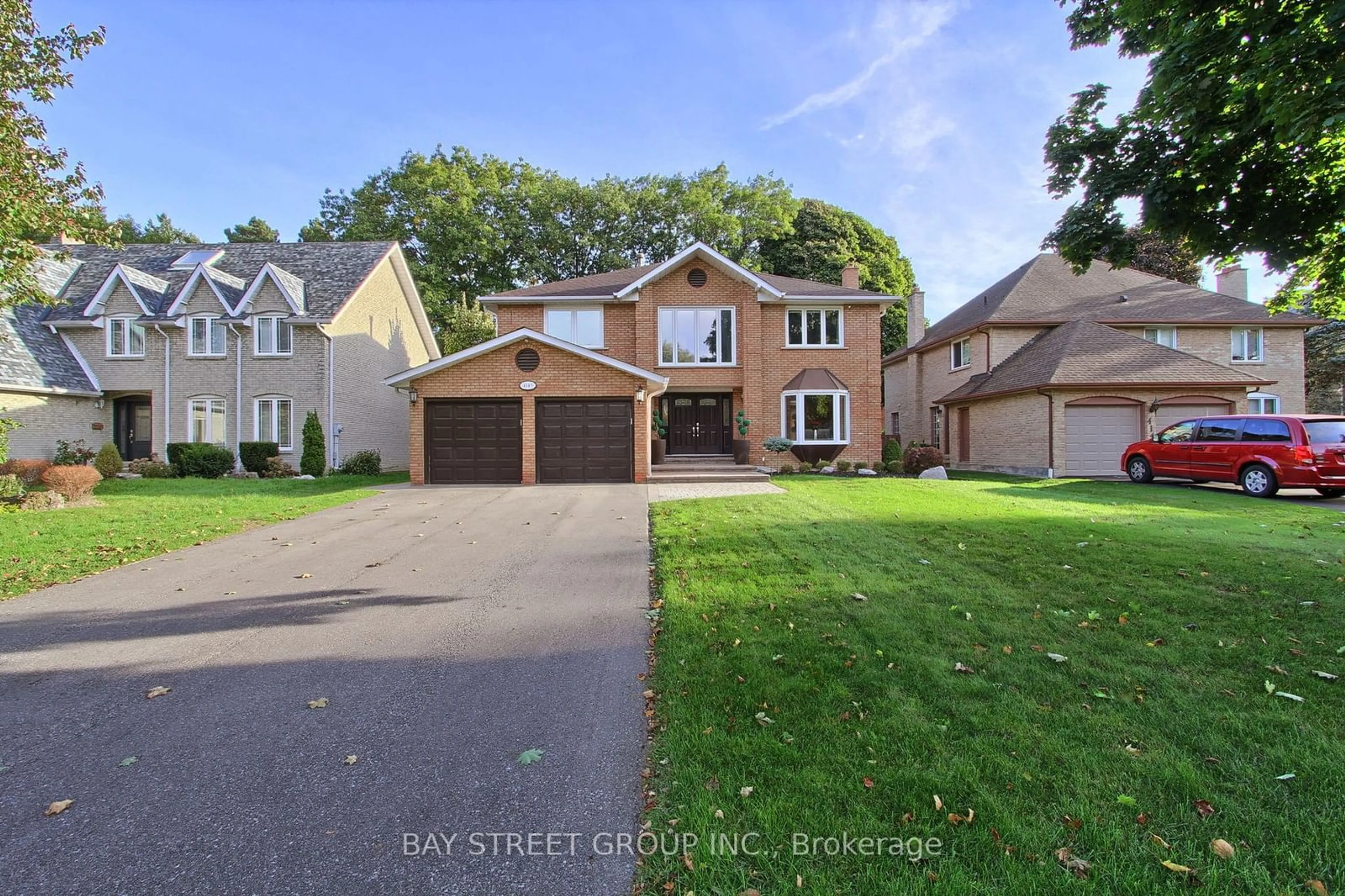 Frontside or backside of a home, the street view for 4149 Bridlepath Tr, Mississauga Ontario L5L 3E8