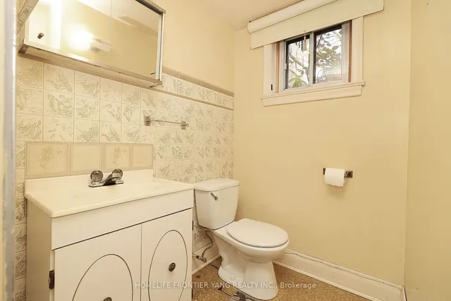 Additional property image - 194 Gamma St