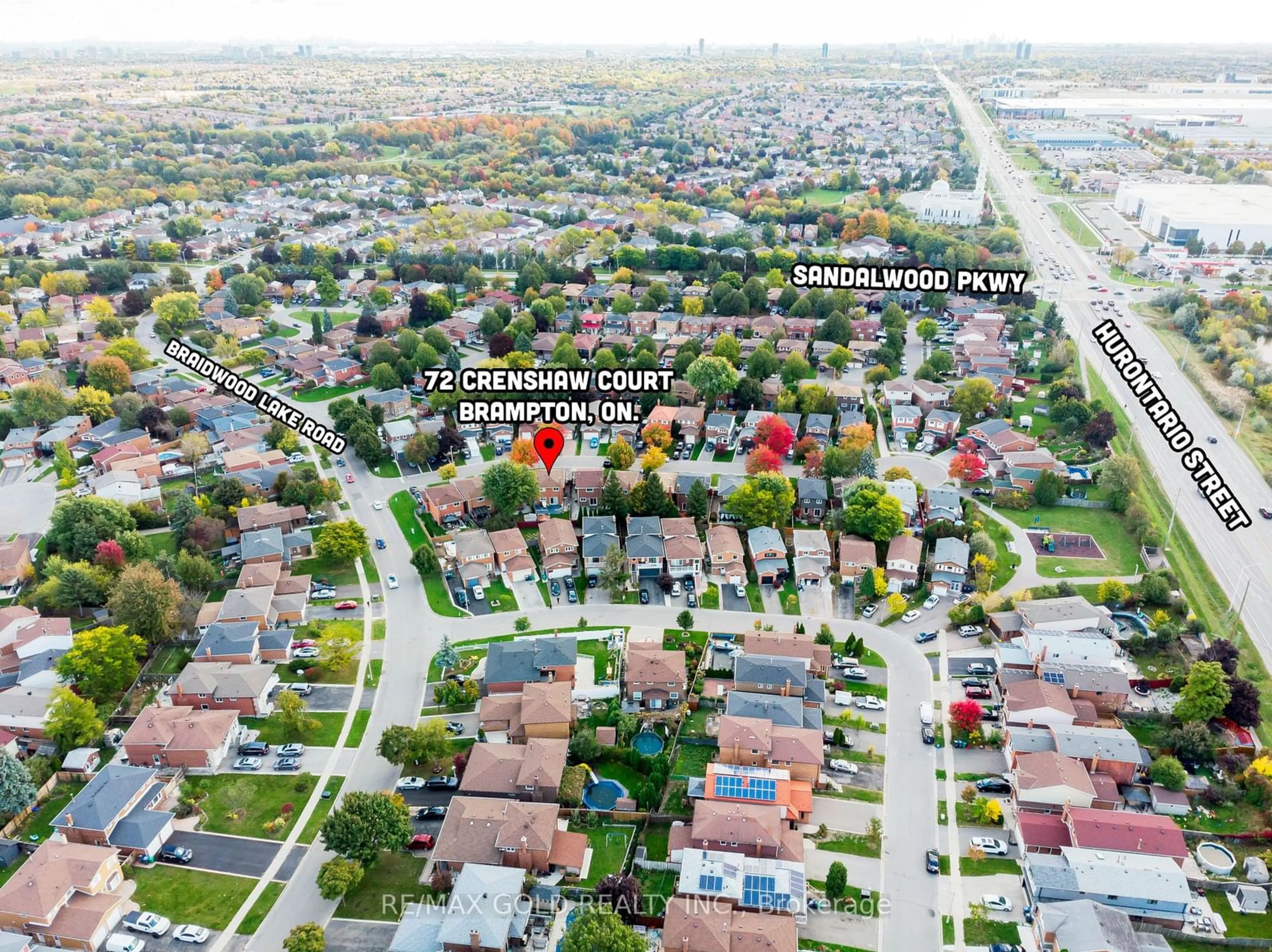 Frontside or backside of a home, the street view for 72 Crenshaw Crt, Brampton Ontario L6Z 1W9