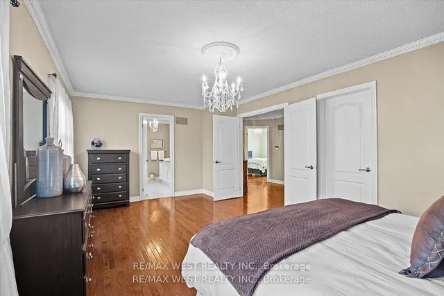 Additional property image - 17 Hawkridge Tr