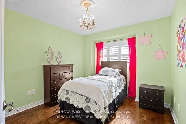 Additional property image - 17 Hawkridge Tr