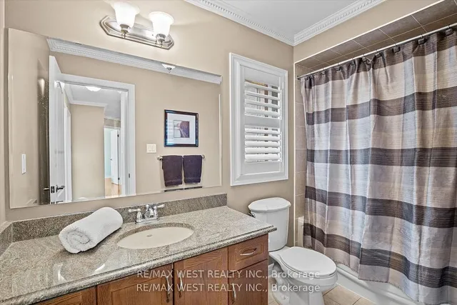 Additional property image - 17 Hawkridge Tr
