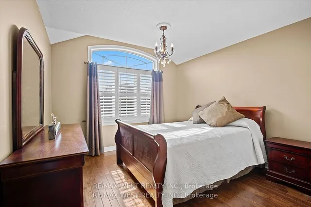 Additional property image - 17 Hawkridge Tr