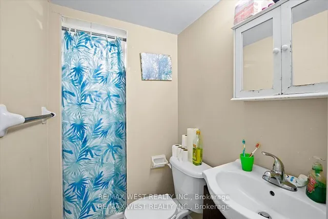 Additional property image - 17 Hawkridge Tr