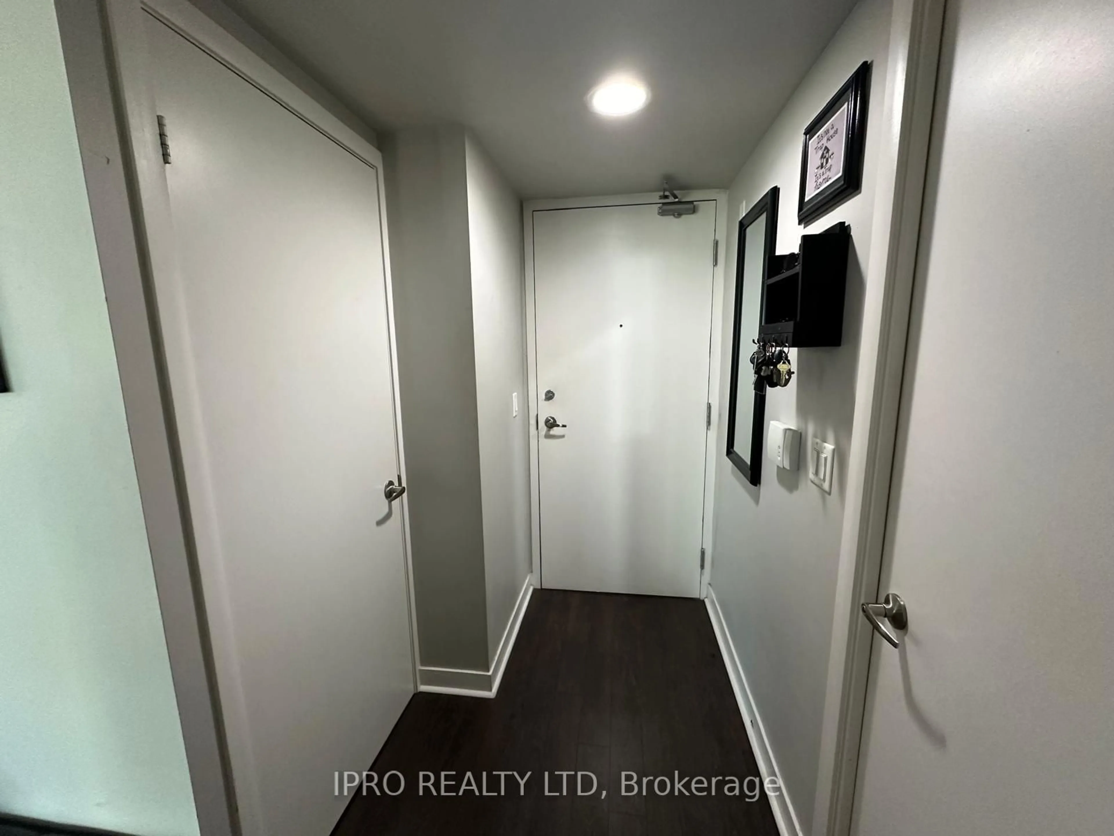 Indoor entryway, unknown floor for 155 Legion Rd #1814, Toronto Ontario M8Y 0A7