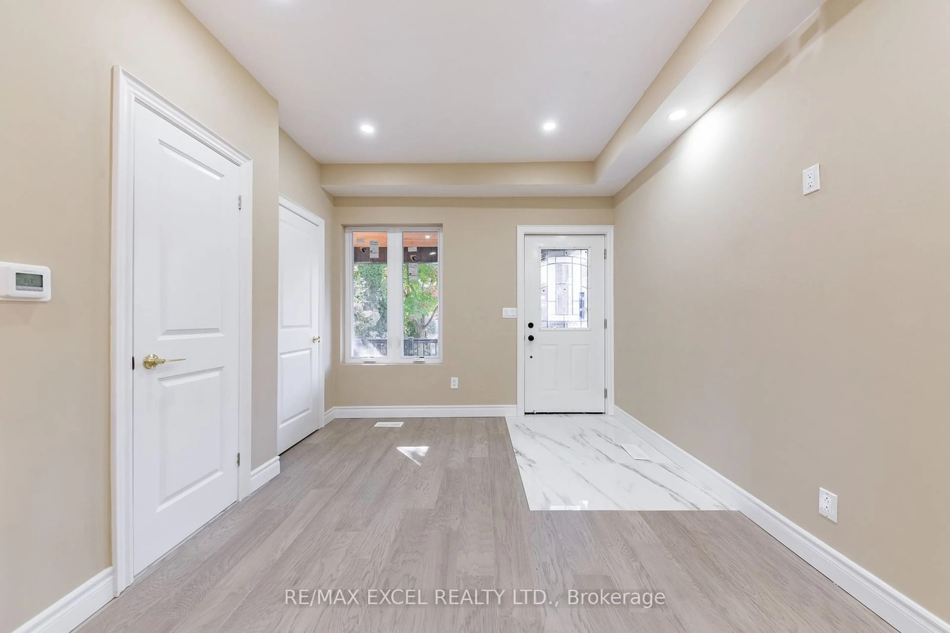 Indoor entryway, wood floors for 75 Harvie Ave, Toronto Ontario M6E 4K4