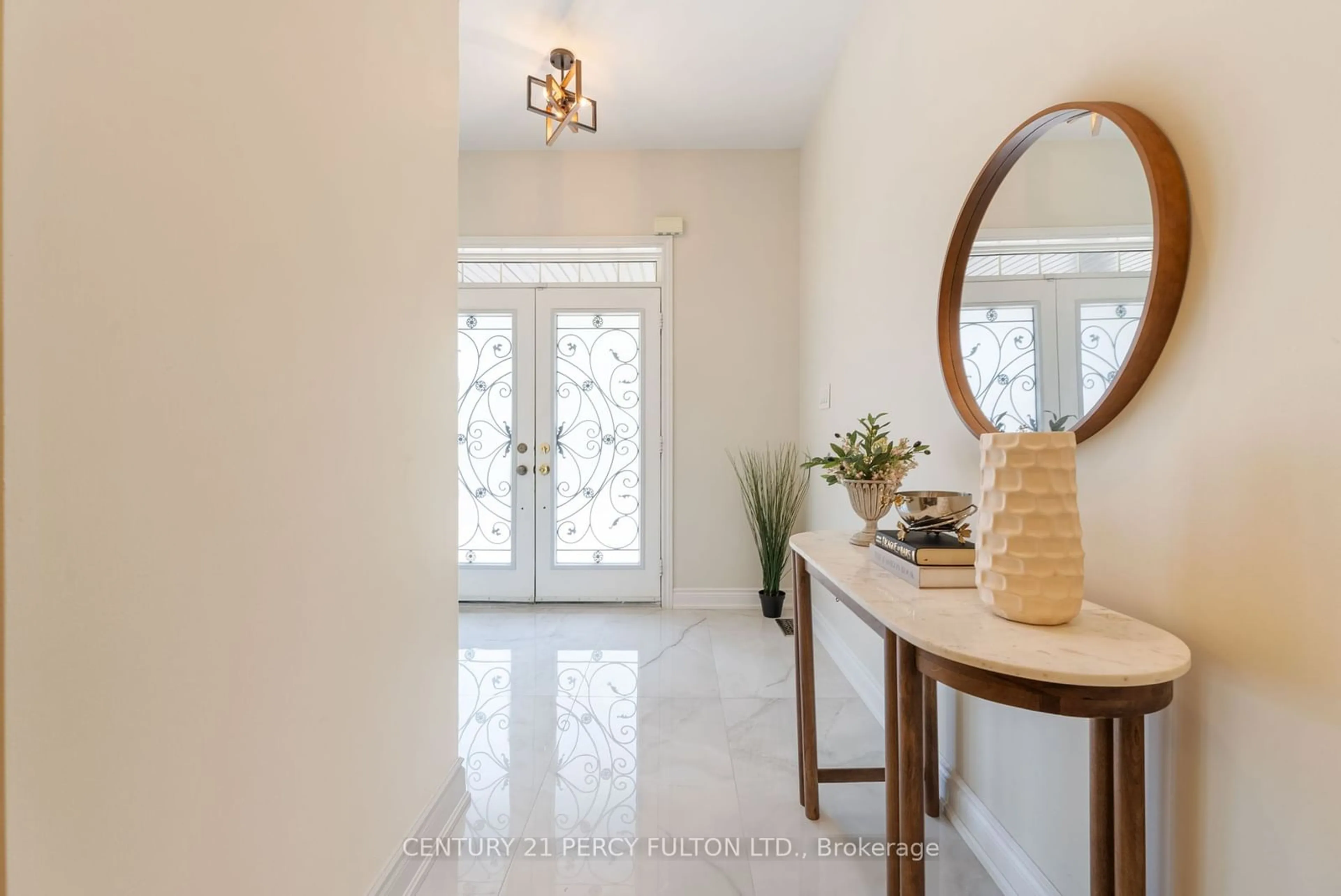 Indoor entryway, ceramic floors for 345 Nairn Circ, Milton Ontario L9T 8A5