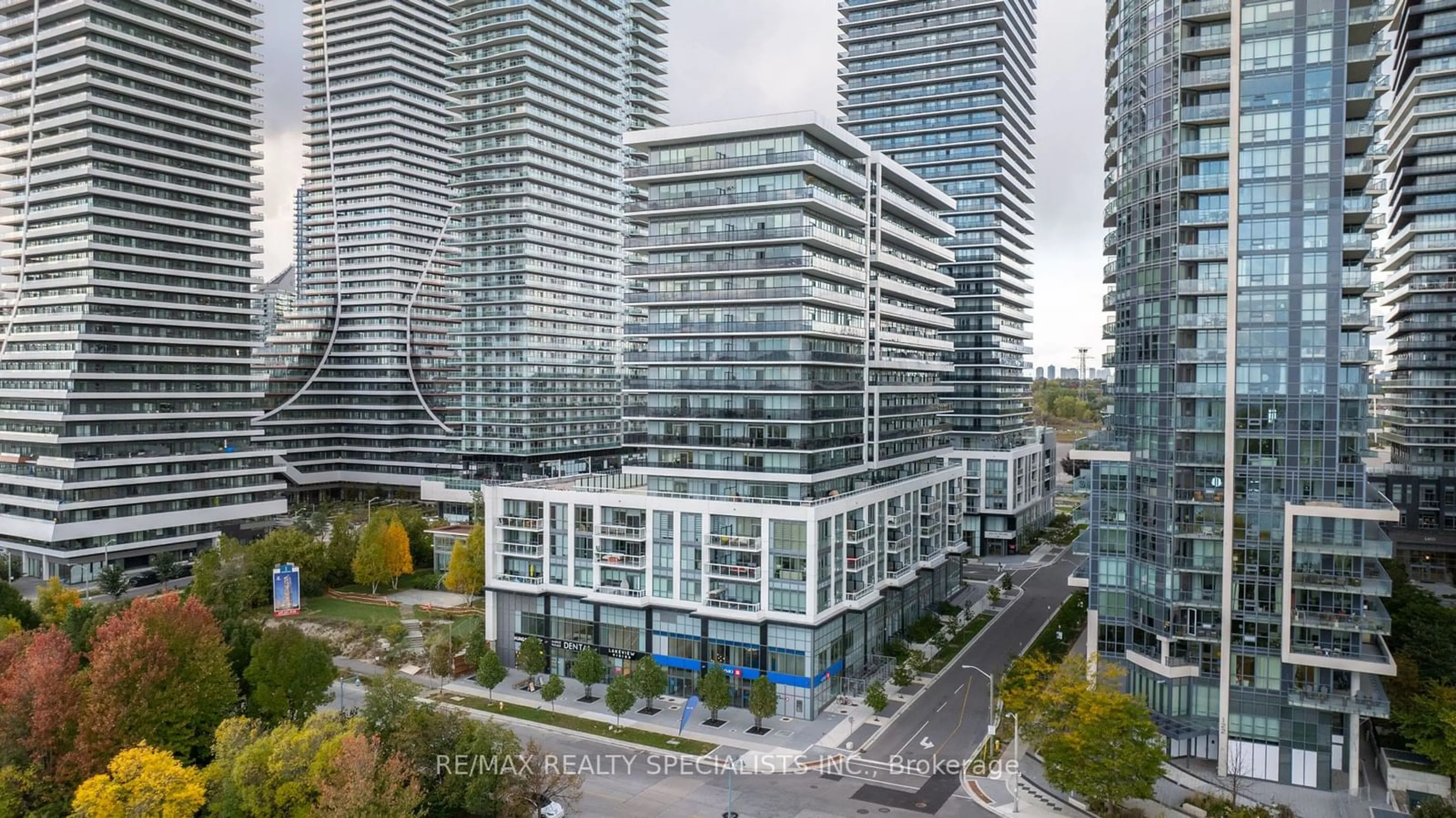 A pic from exterior of the house or condo, the view of city buildings for 65 Annie Craig Dr #1206, Toronto Ontario M8V 0G3