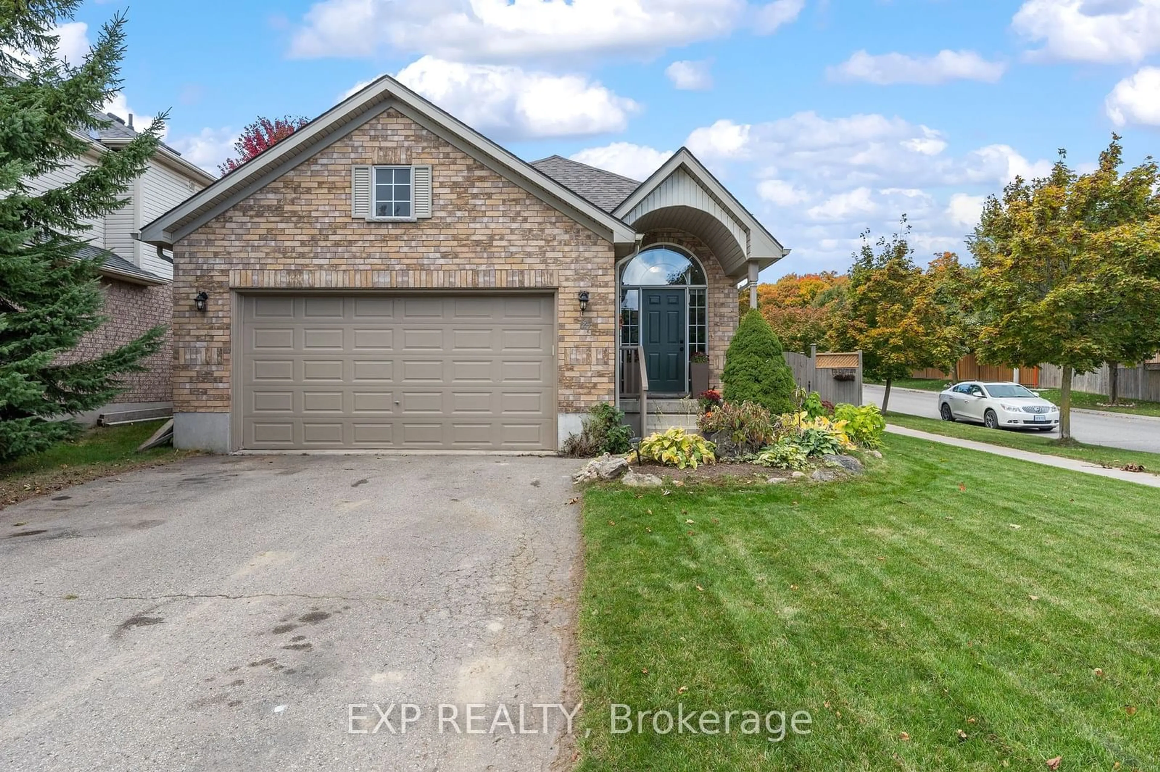 Frontside or backside of a home, cottage for 27 Althorp Dr, Orangeville Ontario L9W 5H8