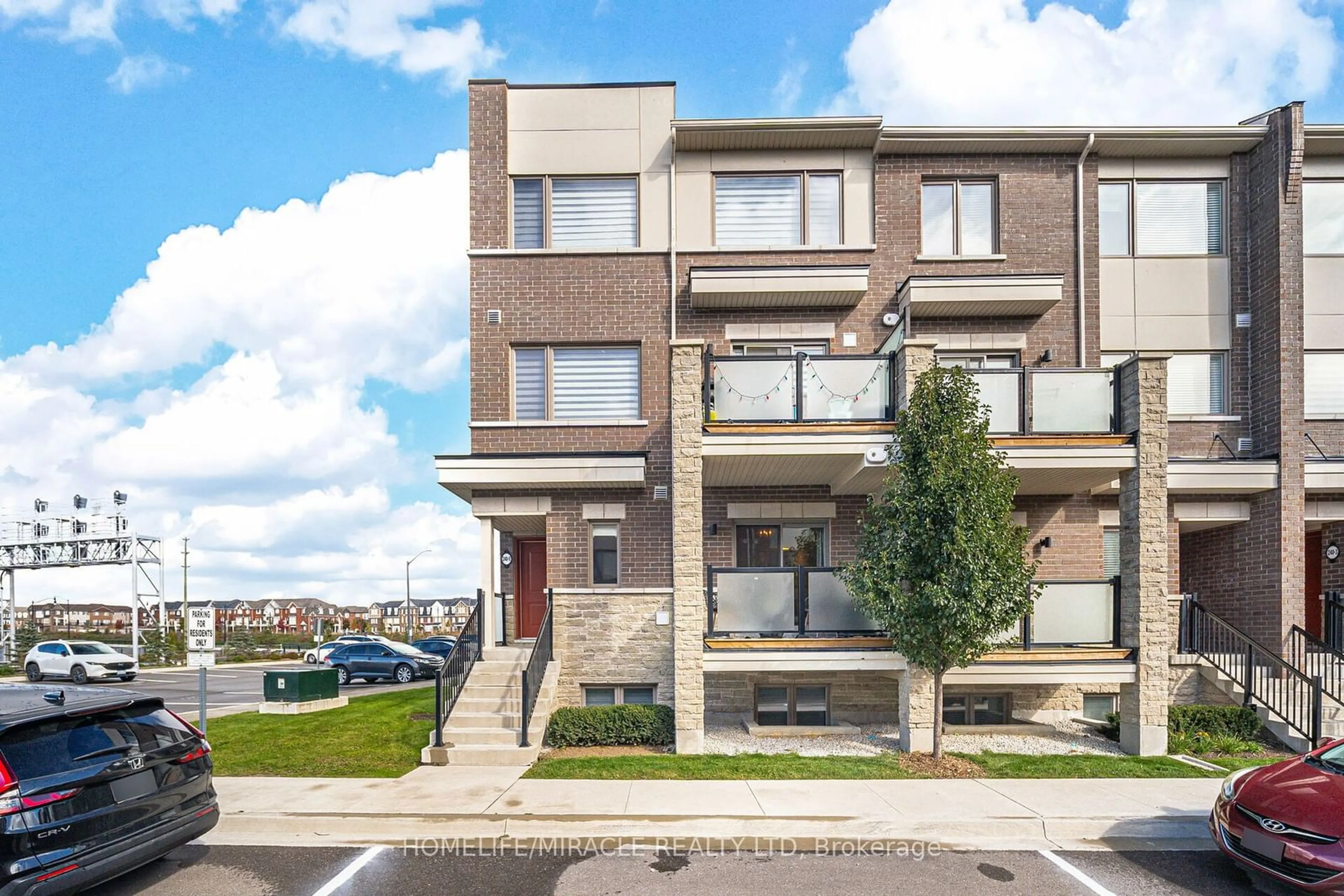 A pic from exterior of the house or condo, the street view for 240 Lagerfeld Dr #1, Brampton Ontario L7A 5G9