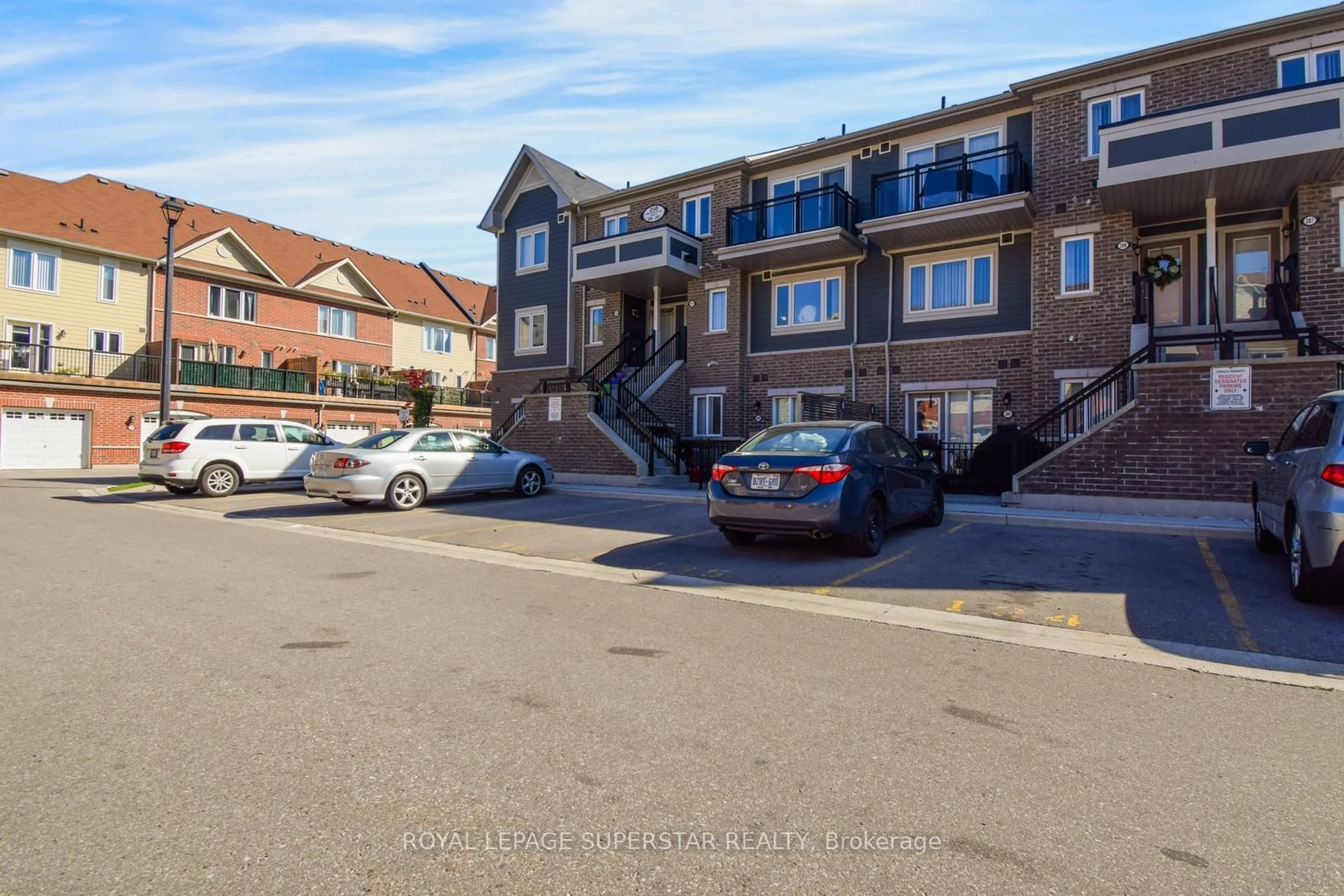 A pic from exterior of the house or condo, the street view for 250 Sunny Meadow Blvd #291, Brampton Ontario L6R 3Y7