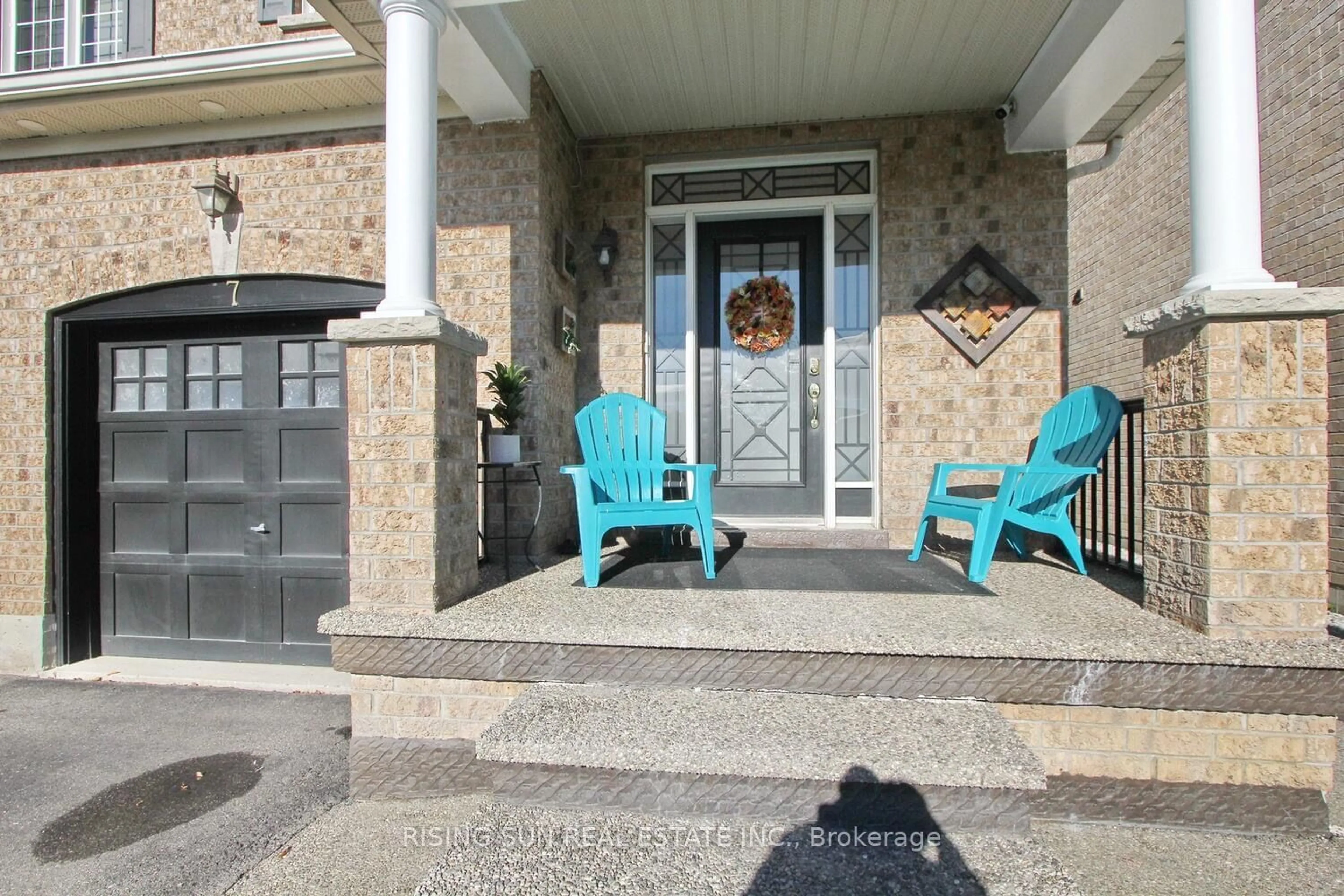 Patio, cottage for 7 Shortreed Grve, Brampton Ontario L6R 0R8