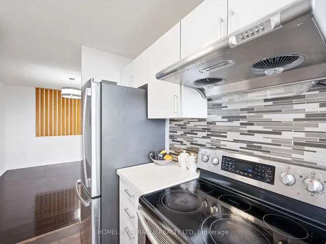 Additional property image - 4 Kings Cross Rd Unit 1511