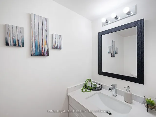 Additional property image - 4 Kings Cross Rd Unit 1511