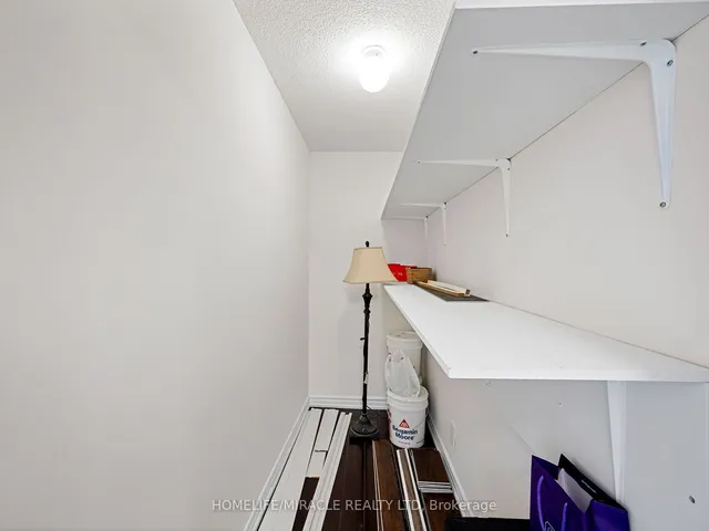 Additional property image - 4 Kings Cross Rd Unit 1511