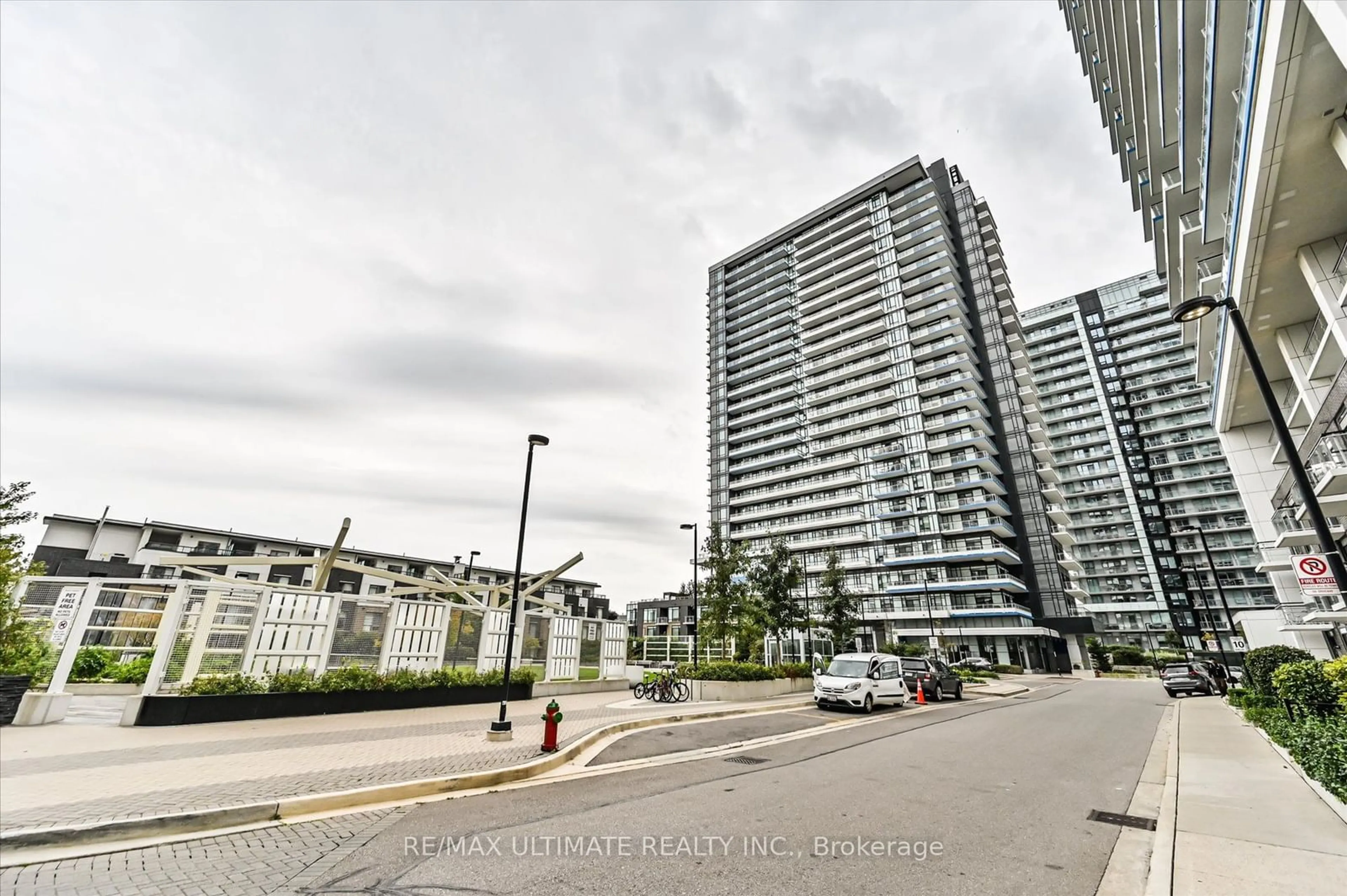 A pic from exterior of the house or condo, the street view for 2560 Eglinton Ave #2108, Mississauga Ontario L5M 0Y3